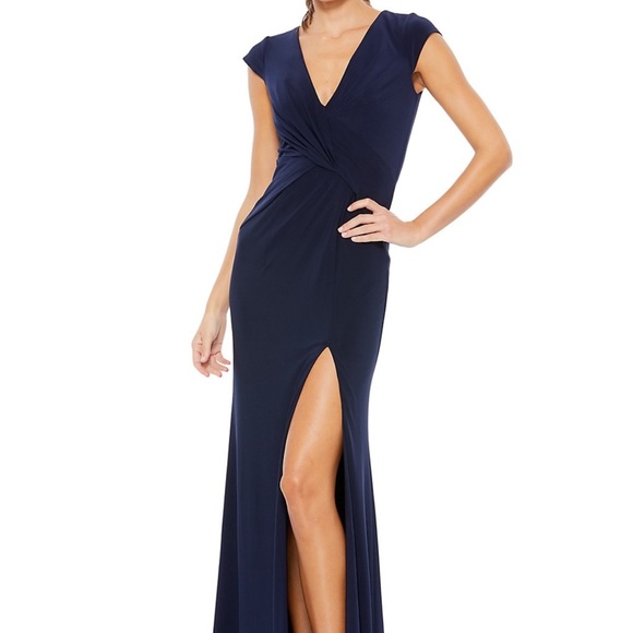 Mac Duggal Dresses & Skirts - Mac Duggal V-Neck Jersey Gown